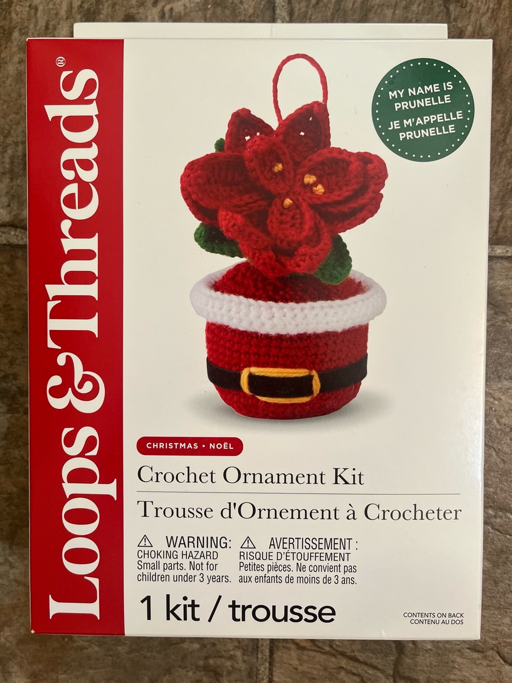 Loops & Threads Prunelle Poinsettia Santa Pot Crochet Ornament Kit NEW